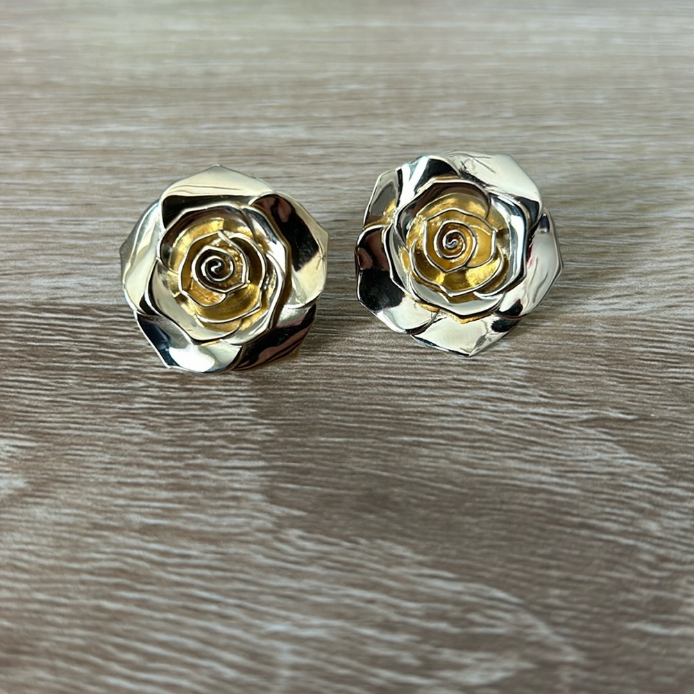 Bruna rose earrings